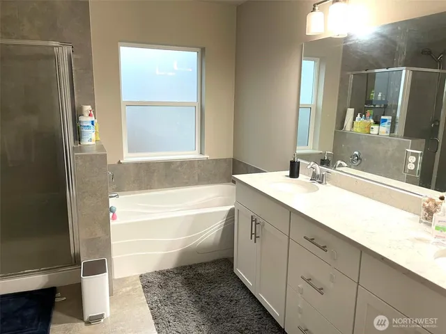 $3,900 | 20511 Southeast 256th Street, Covington, WA 98042