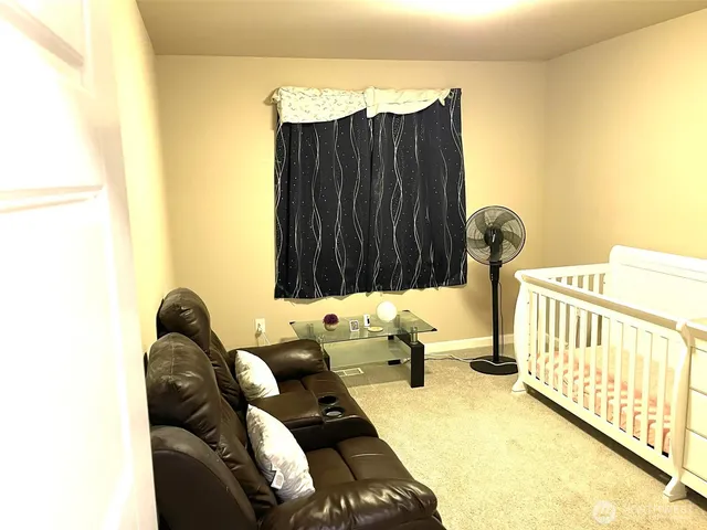 $3,900 | 20511 Southeast 256th Street, Covington, WA 98042