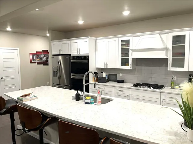 $3,900 | 20511 Southeast 256th Street, Covington, WA 98042