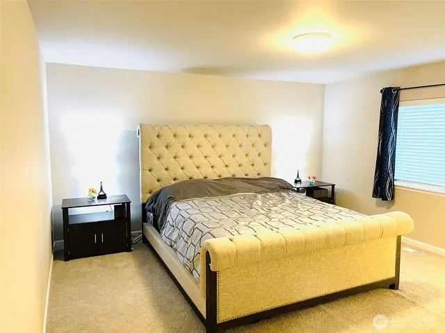 $3,900 | 20511 Southeast 256th Street, Covington, WA 98042