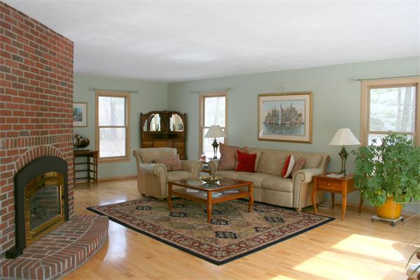 3 Sarah Doublet Road Littleton, MA 01460 - Photo 3 of 28 Gallery Image 3