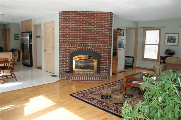 3 Sarah Doublet Road Littleton, MA 01460 - Photo 4 of 28 Gallery Image 4