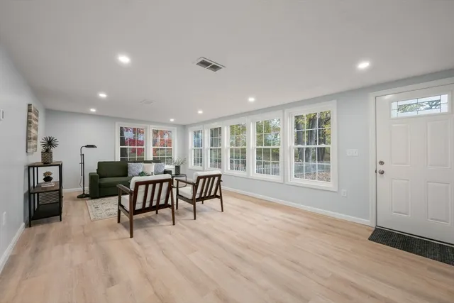 $769,000 | 29 Broad Street, Plainville, MA 02762