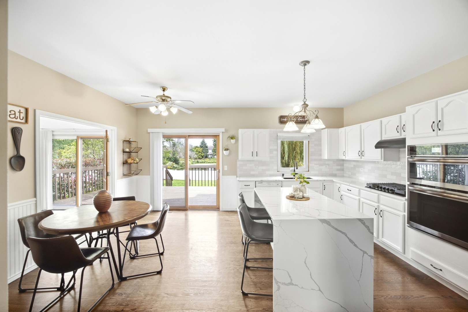 452 Spring Ridge Drive Crystal Lake, IL 60012 - Photo 17 of 58 Gallery Image 17
