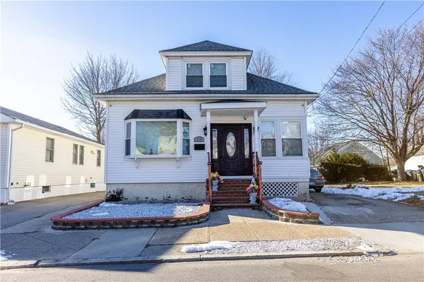 $475,000 | 210 Lynch Street, Providence, RI 02908