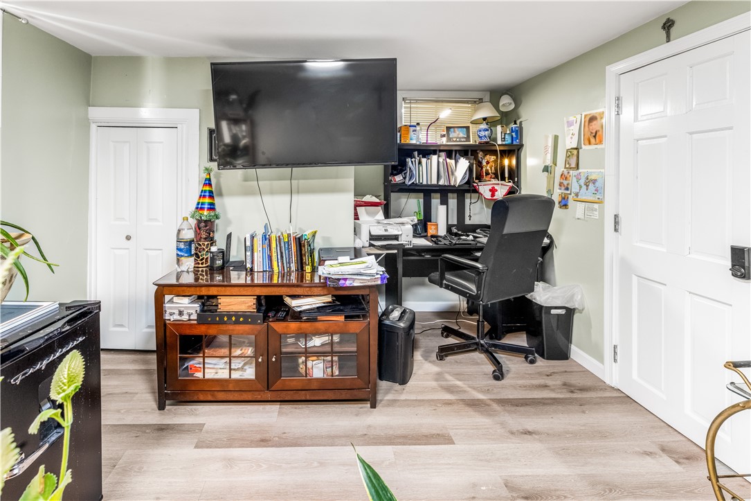 210 Lynch Street Providence, RI 02908 - Photo 18 of 26