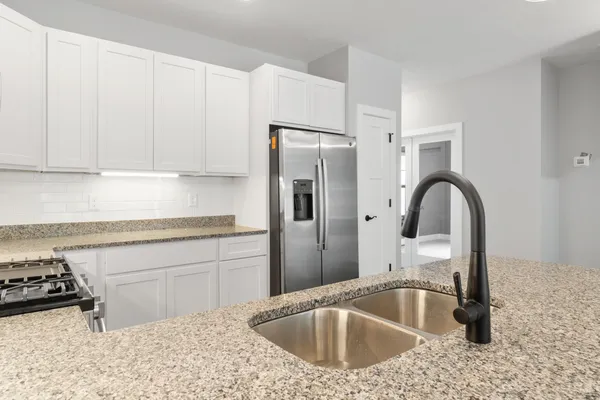 $366,900 | 144 Ashley Court, Brooklyn, MI 49230