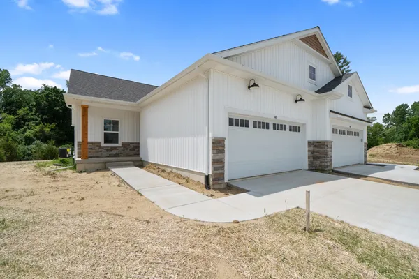 $366,900 | 144 Ashley Court, Brooklyn, MI 49230