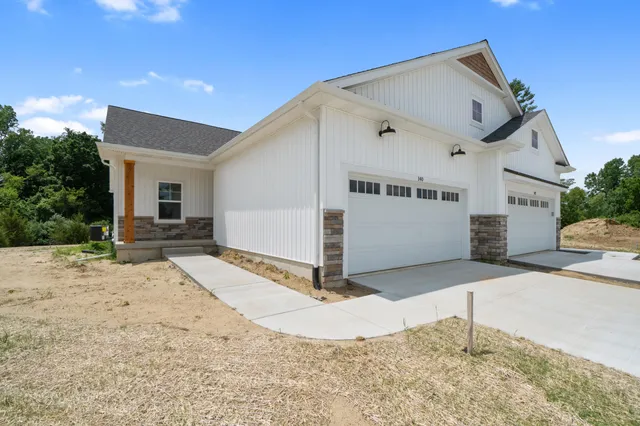 $366,900 | 144 Ashley Court, Brooklyn, MI 49230