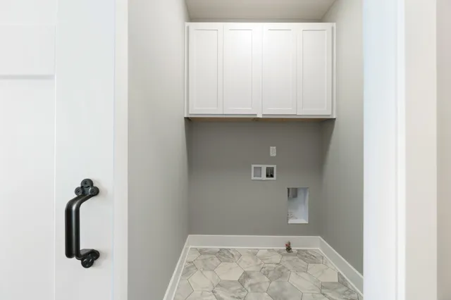 $366,900 | 144 Ashley Court, Brooklyn, MI 49230