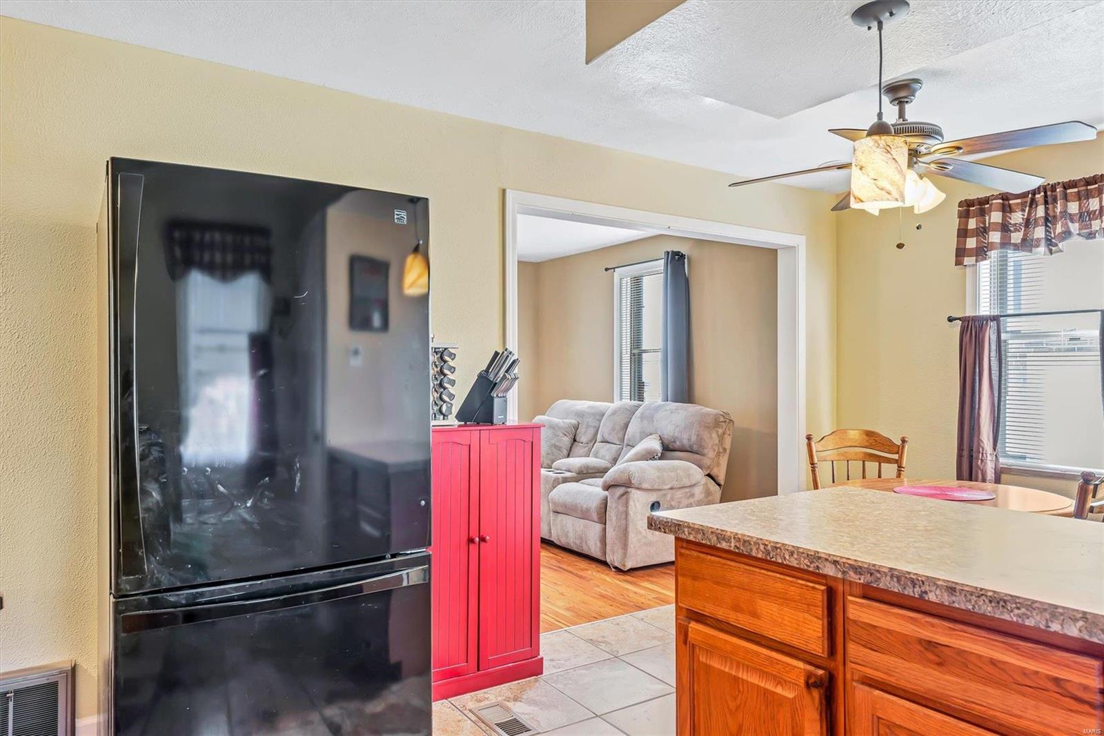 7845 Morgan Ford Road St. Louis, MO 63123 - Photo 11 of 28 Gallery Image 11