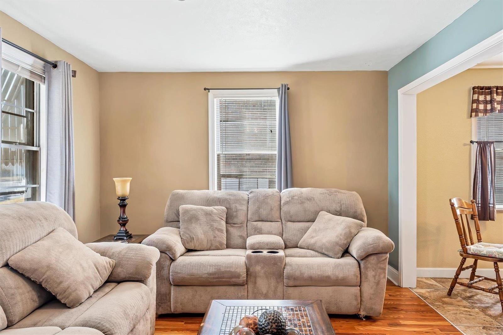 7845 Morgan Ford Road St. Louis, MO 63123 - Photo 6 of 28 Gallery Image 6