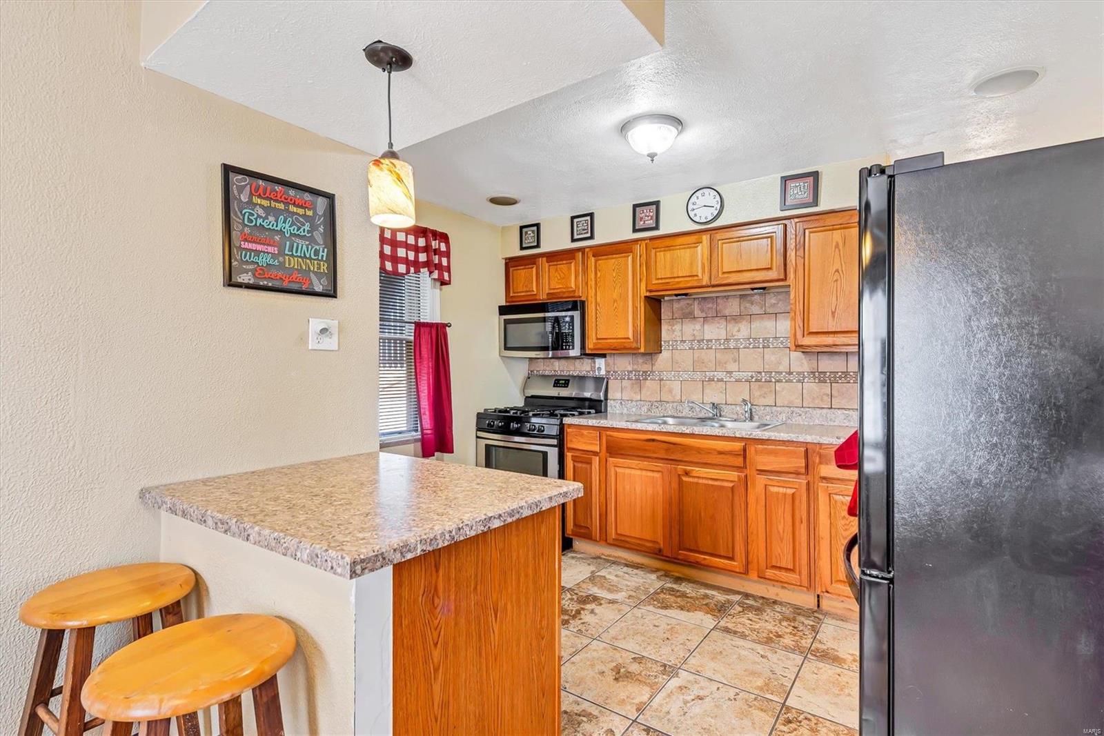 7845 Morgan Ford Road St. Louis, MO 63123 - Photo 10 of 28 Gallery Image 10