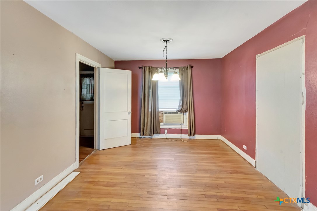1005 Mac Arthur Street Victoria, TX 77901 - Photo 10 of 38