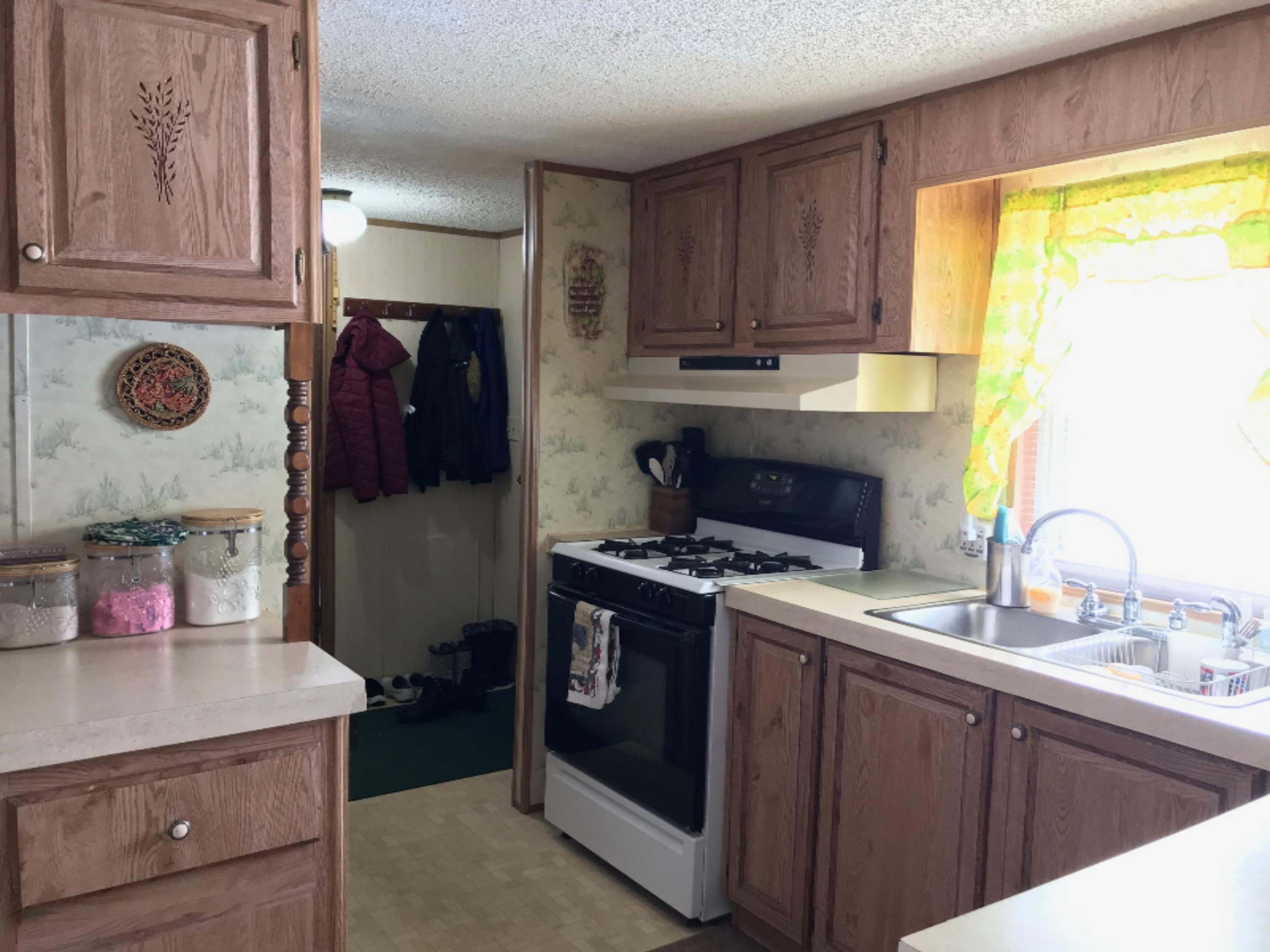 1379 Tubbs Road Manistee, MI 49660 - Photo 3 of 13 IMG_3815
