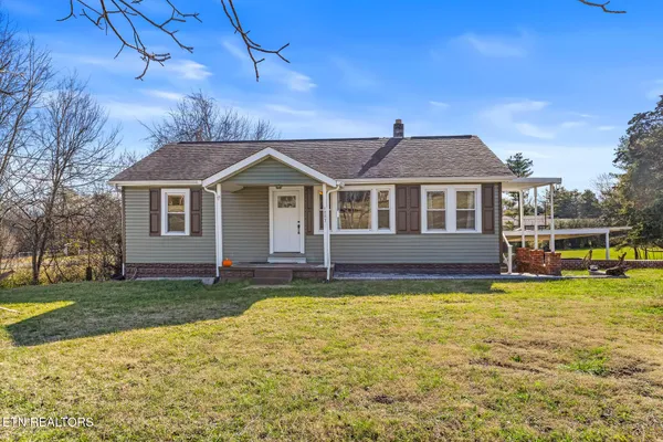 $1,750 | 1227 West Hunt Road, Maryville, TN 37801