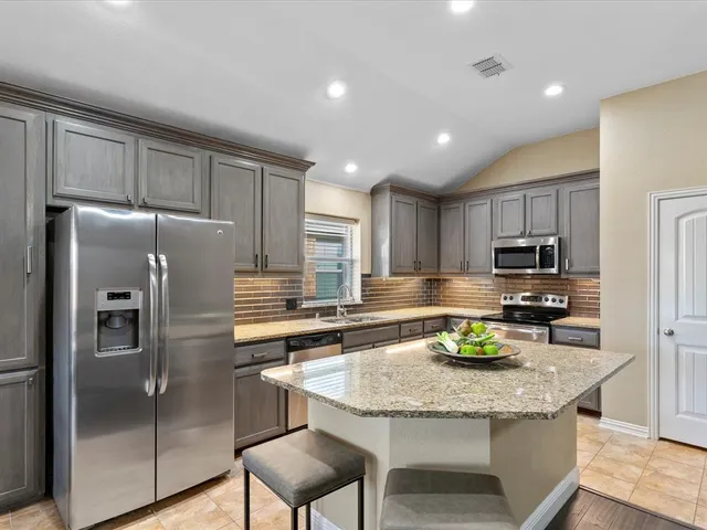 $425,000 | 1930 Highland Oaks Drive, Wylie, TX 75098