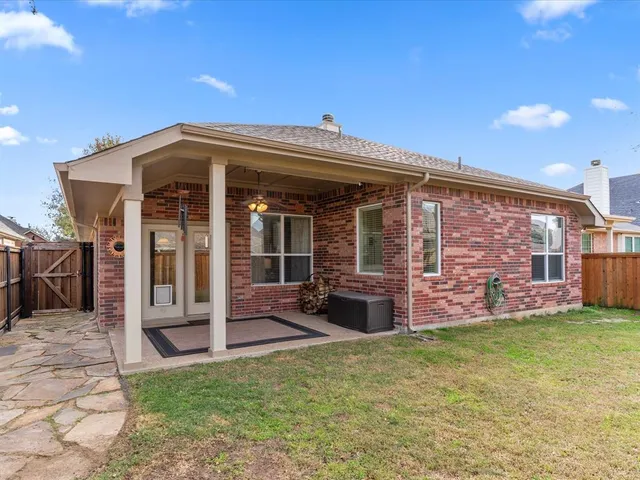 $425,000 | 1930 Highland Oaks Drive, Wylie, TX 75098