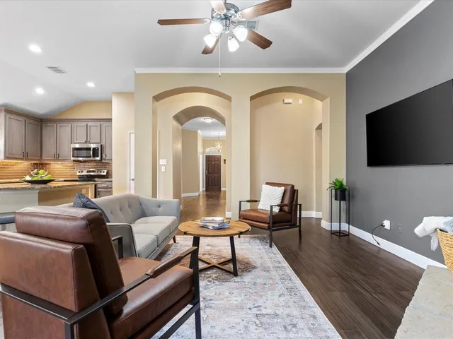 $425,000 | 1930 Highland Oaks Drive, Wylie, TX 75098