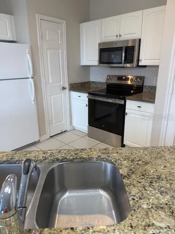 $1,800 | 860 North Orange Avenue, Unit 167, Orlando, FL 32801