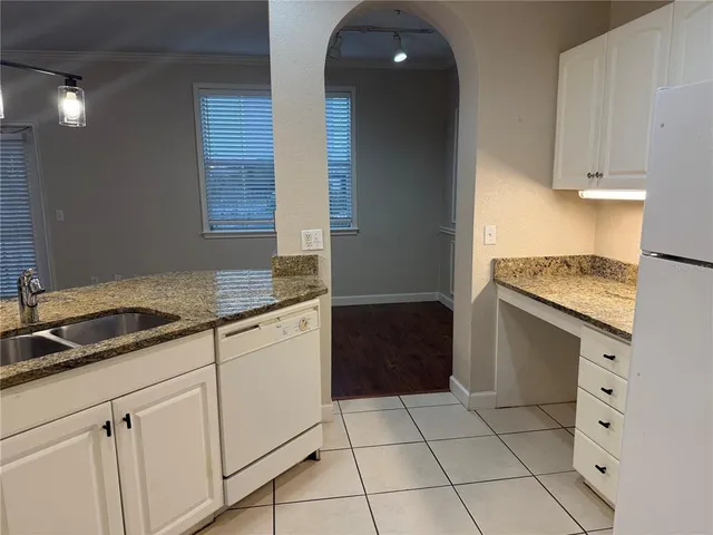 $1,800 | 860 North Orange Avenue, Unit 167, Orlando, FL 32801