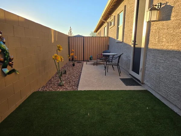 $2,700 | 24847 North 175th Drive, Surprise, AZ 85387