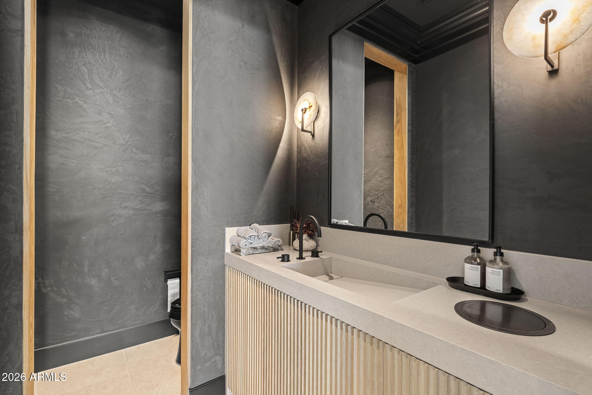 7700 North Invergordon Road Paradise Valley, AZ 85253 - Photo 37 of 50 Powder Room