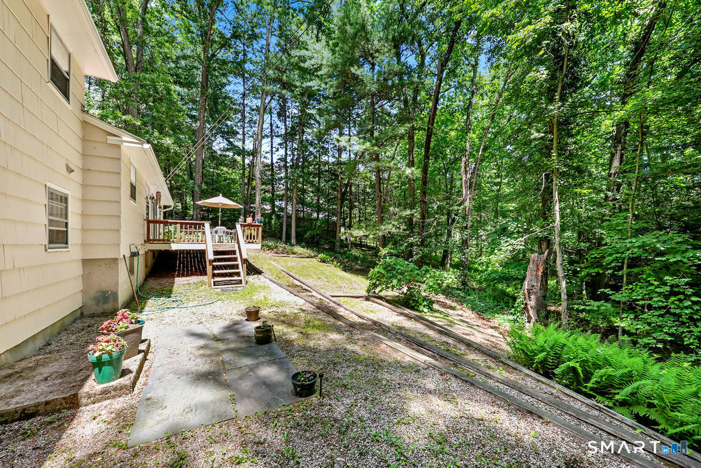18 Foxridge Lane Avon, CT 06001 - Photo 29 of 31