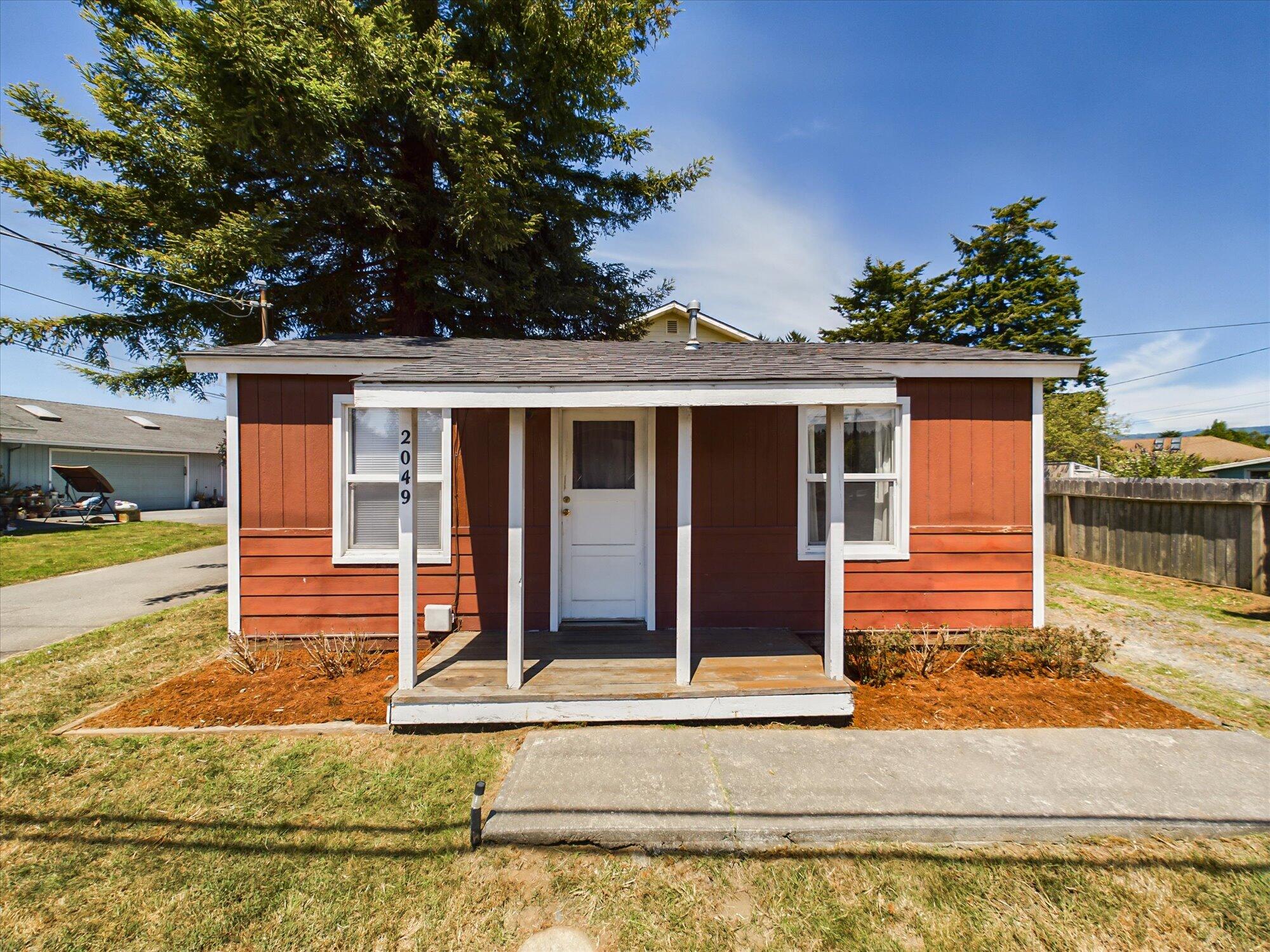2051-2049 Sutter Road McKinleyville, CA 95519 - Photo 8 of 42