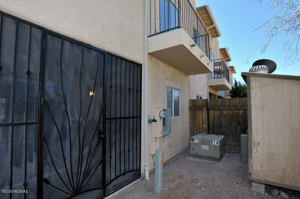 3526 South Mission Road, Unit 2 Tucson, AZ 85713 - Photo 43 of 47