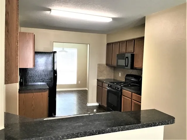 $2,145 | 16843 Blackberry Lily Lane, Conroe, TX 77385