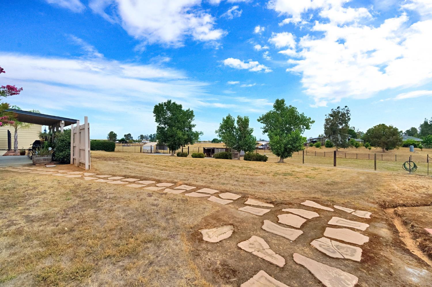 20689 Olympia Road Madera, CA 93638 - Photo 40 of 51