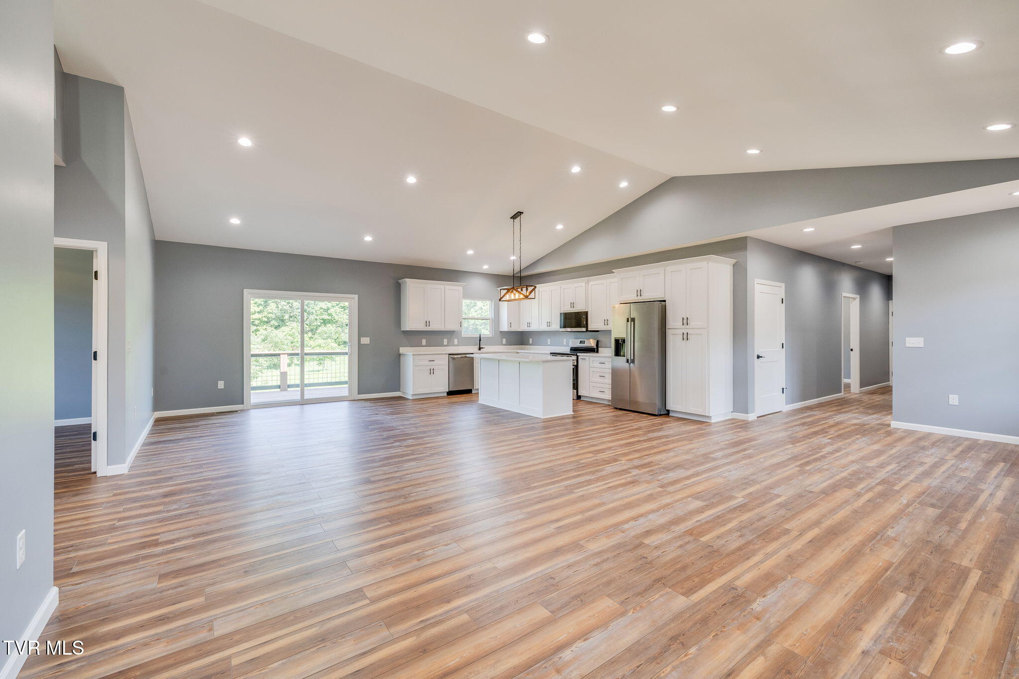 155 Keller Road Afton, TN 37616 - Photo 8 of 43 007