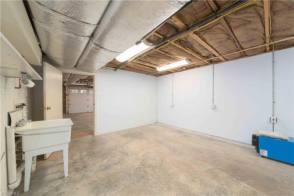 3306 Midkiff Road Winston-Salem, NC 27106 - Photo 29 of 33 Gallery Image 29