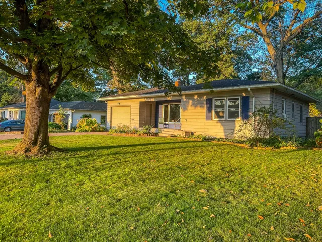 $165,000 | 1481 Wisconsin River Drive, Port Edwards, WI 54469