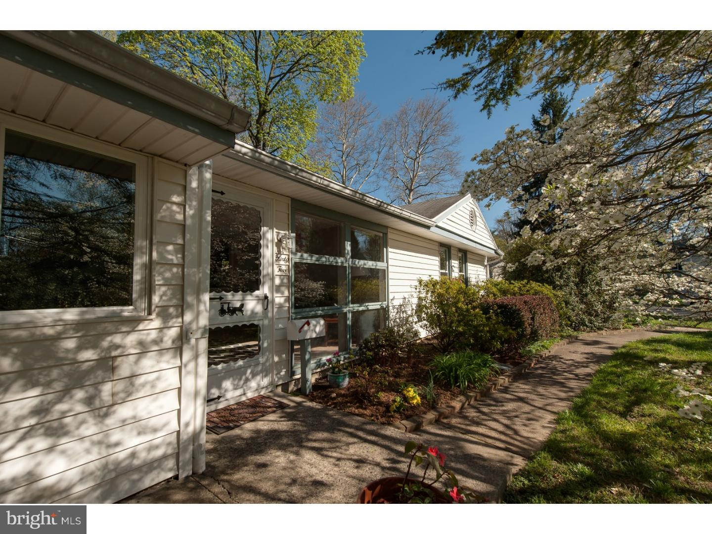 35 Taylor Road Conshohocken, PA 19428 - Photo 6 of 23 Gallery Image 6
