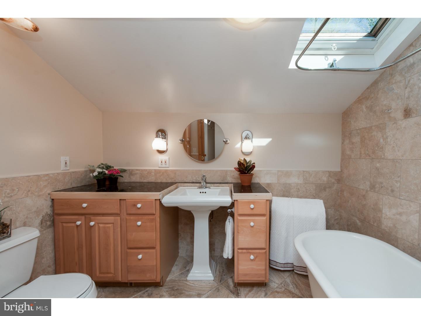 35 Taylor Road Conshohocken, PA 19428 - Photo 10 of 23 Gallery Image 10