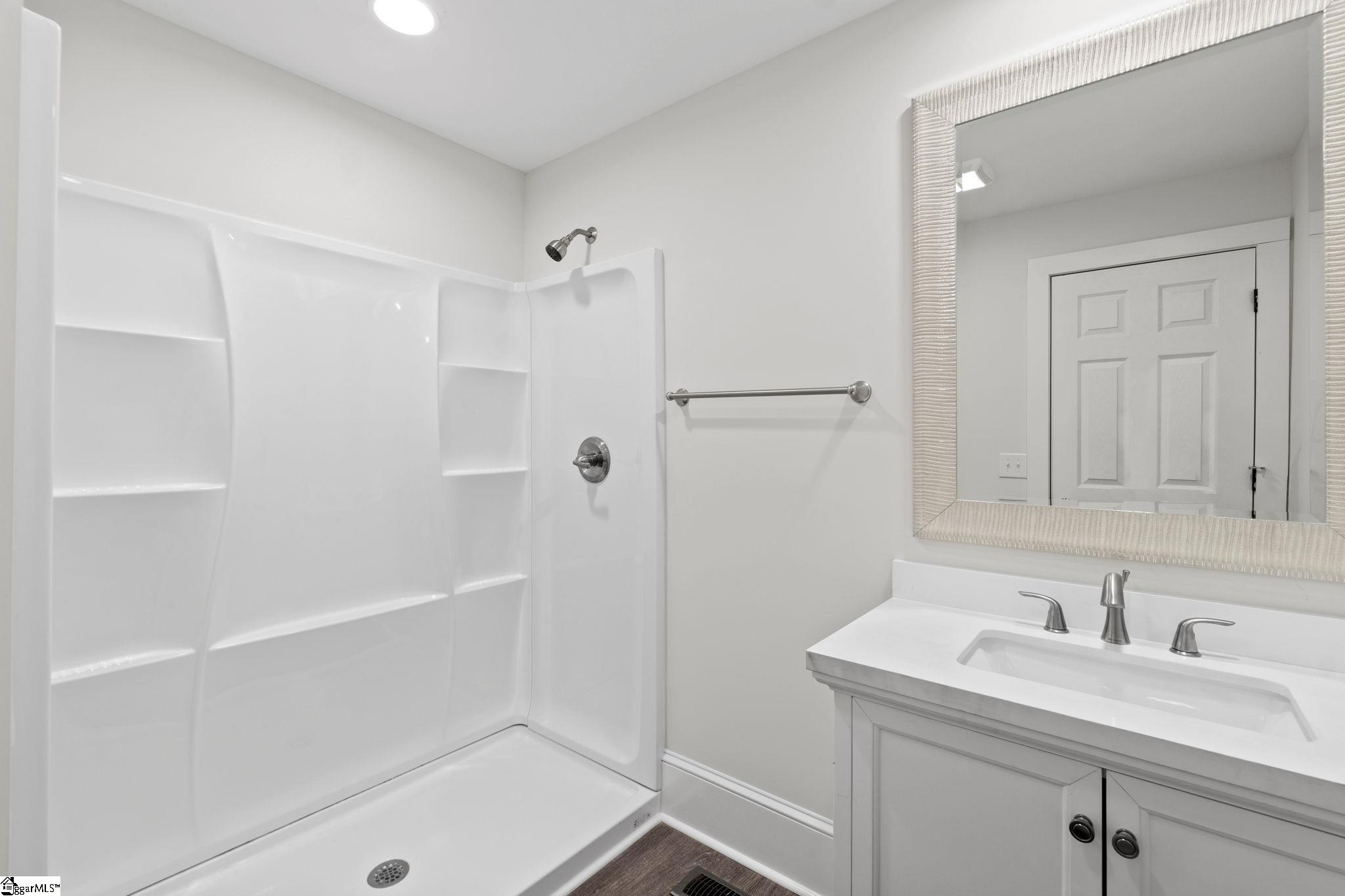 405 Highway 292 Inman, SC 29349 - Photo 10 of 36