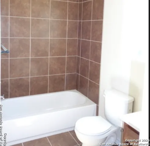 $1,300 | 16806 Showdown Path, Unit 1, Selma, TX 78154