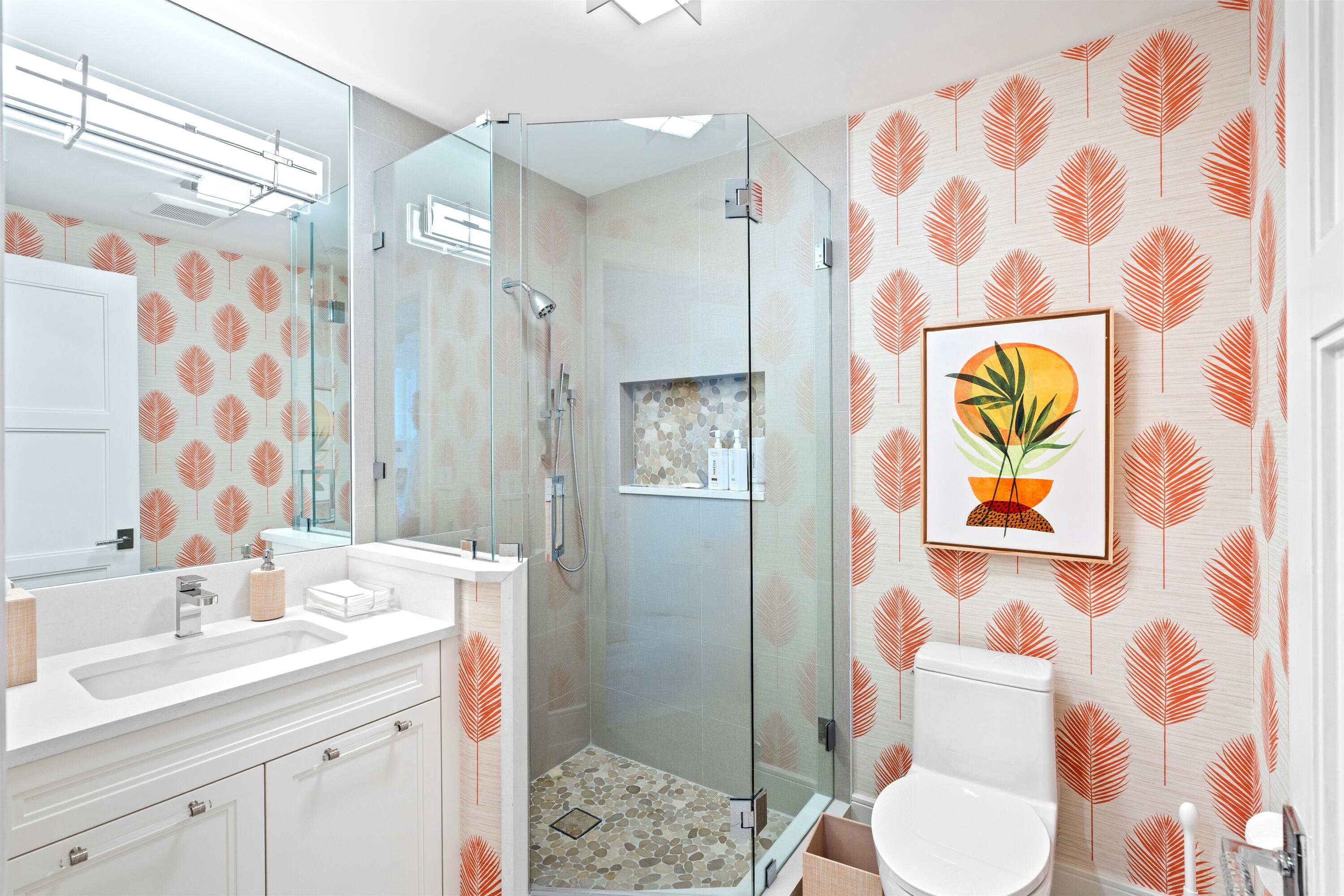 500 Southeast 5th Avenue, Unit 701S Boca Raton, FL 33432 - Photo 26 of 41 EN SUITE BATH