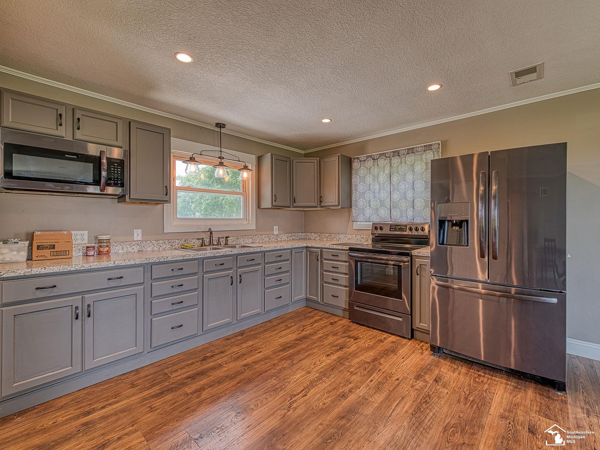 3150 Stewart Road Monroe, MI 48162 - Photo 7 of 32 Gallery Image 7