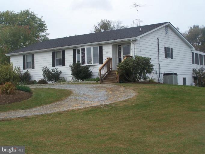 525 Summit Point Road Berryville, VA 22611 - Photo 1 of 29 Exterior (Main)