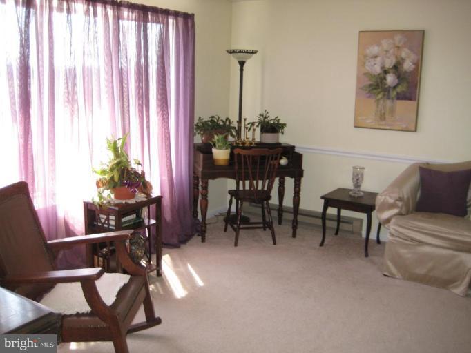 525 Summit Point Road Berryville, VA 22611 - Photo 18 of 29 Living Room #3