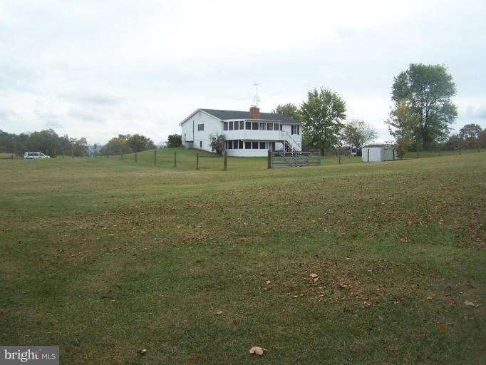 525 Summit Point Road Berryville, VA 22611 - Photo 3 of 29 Unique #1