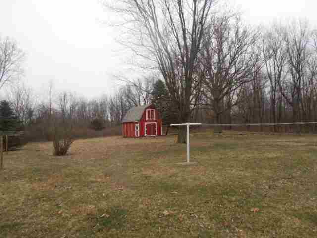 10554 Corcoran Road Haslett, MI 48840 - Photo 4 of 23 31142824-3.JPG