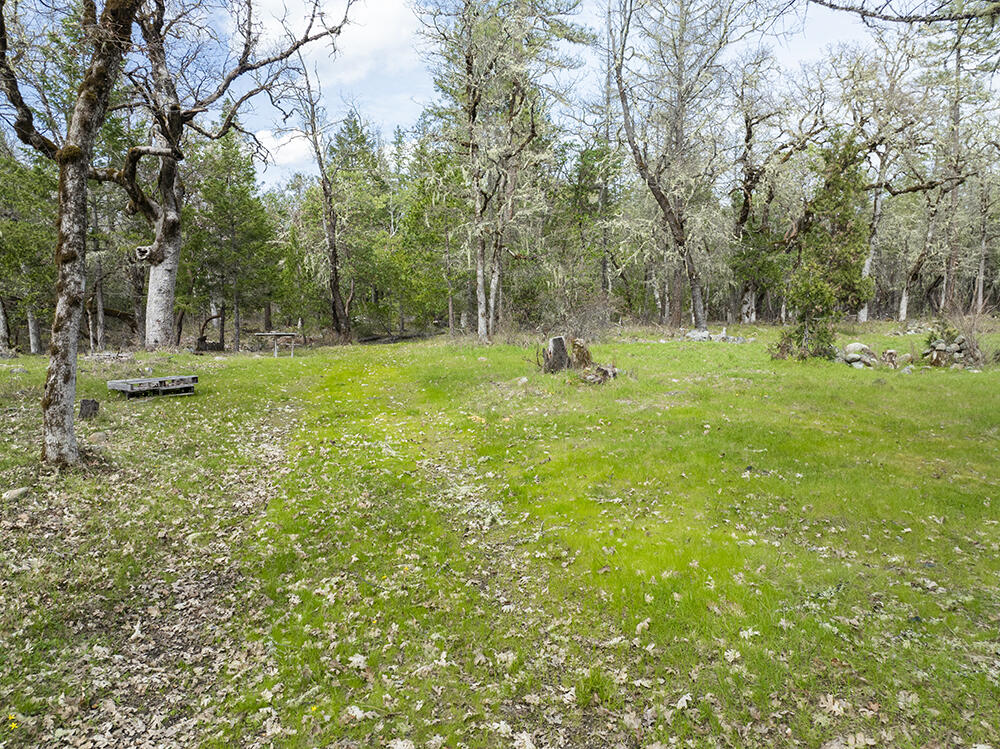 15150 Water Gap Road Williams, OR 97544 - Photo 11 of 53 13