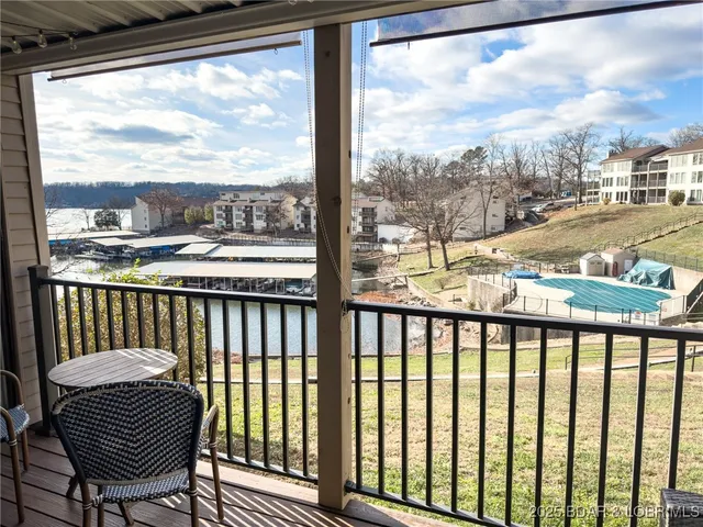 $230,000 | 123 Barba Le Lane, Unit 1B, Lake Ozark, MO 65049