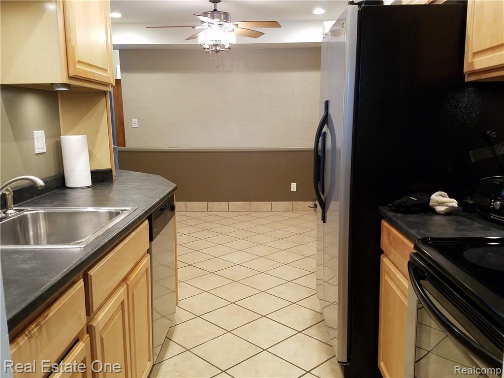 4849 East 12 Mile Road Warren, MI 48092 - Photo 5 of 24