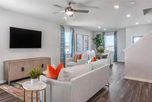 $332,990 | 6013 Swedish Farms Terrace, Del Valle, TX 78617