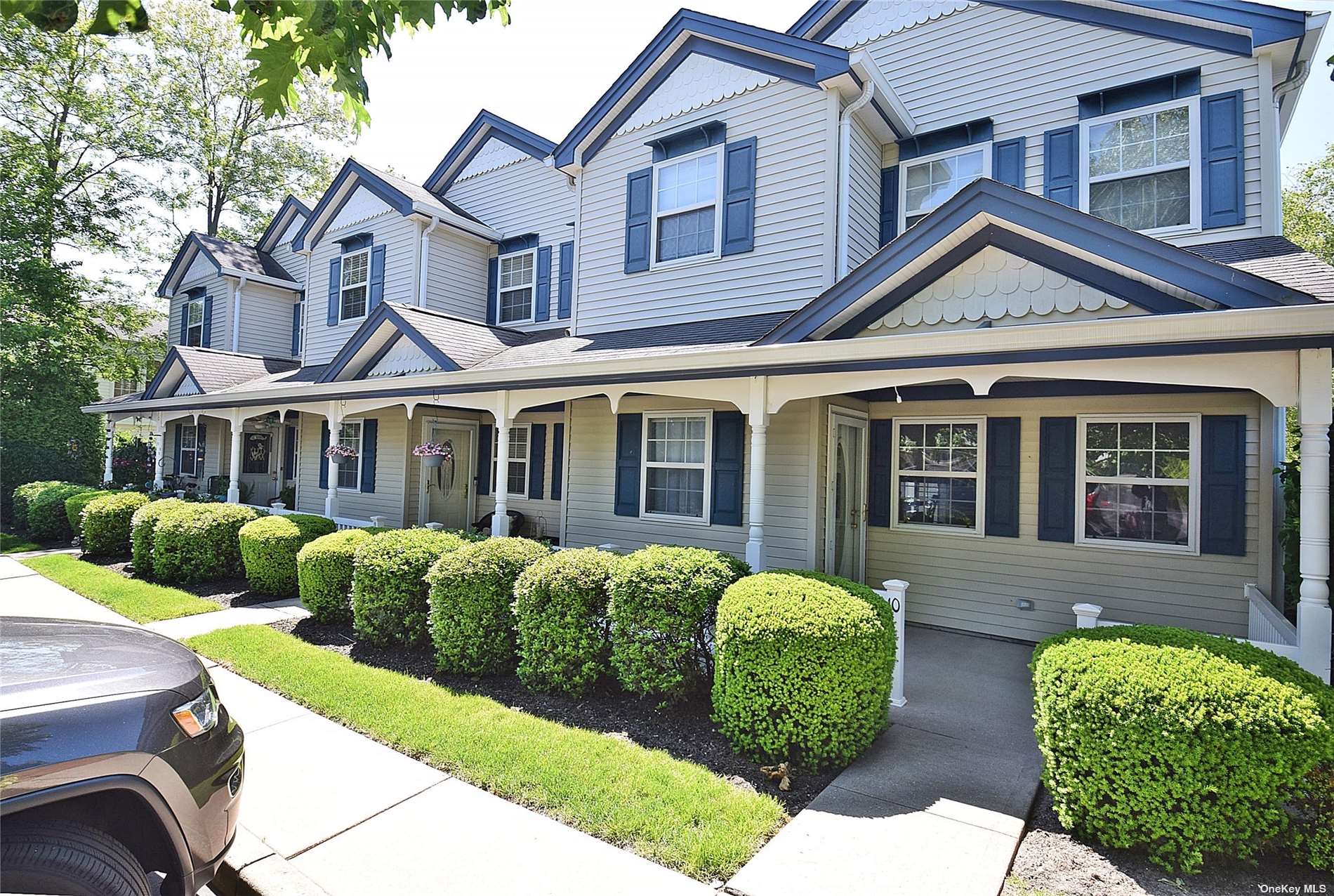 182 Merrick Road, Unit 9 Amityville, NY 11701 - Photo 1 of 1 Gallery Image 1
